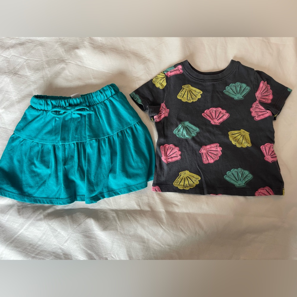 Old Navy Colorful Seashell Print Top& Teal Skort